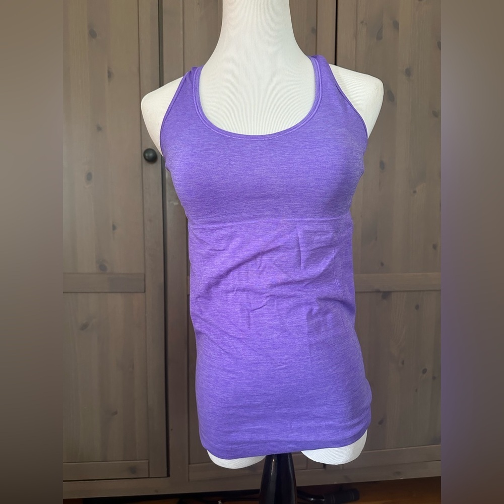 Alo top , size M